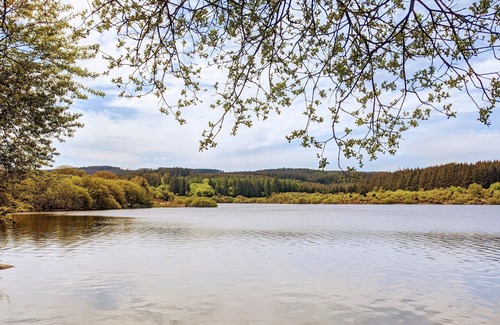 Postbridge House | DARTFORDLEIGH HOUSE, pet friendly, with open fire in Princetown