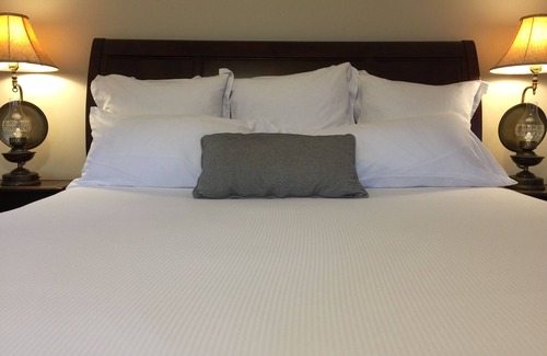 Rochester Hotel | Dartmouth House