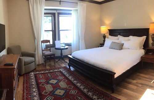 Rochester Hotel | Dartmouth House