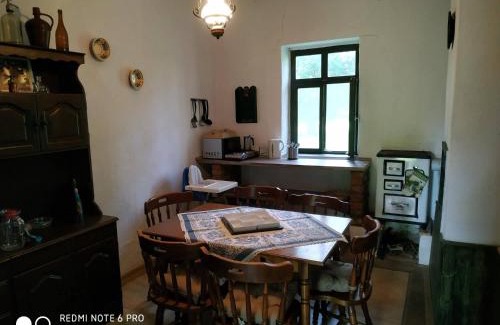 Opusztaszer Apartment | Darutollas Vendégház