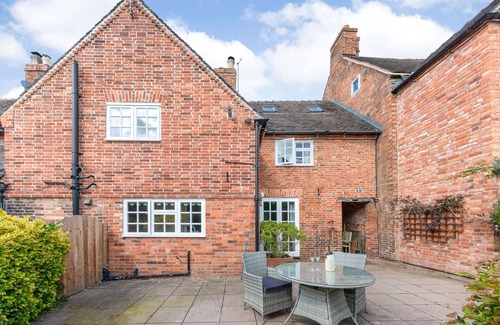 Abbots Bromley Cottage | DARWEN, pet friendly, character holiday cottage in Abbots Bromley