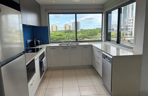 Darwin City Centre Apartment | Darwin City Apartment - Balcony With Ocean Views