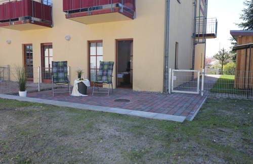 Ostseebad Wustrow Apartment | Das Appartement Befindet Sich im Erdgeschoss des Deutschen Hauses und ist für ma