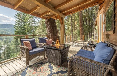 Leavenworth House | Das Tree Haus by NW Comfy Cabins