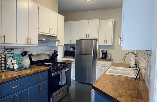 Helen Cottage | {Das Vogel Haus}nCheerful cottage getaway in Helen