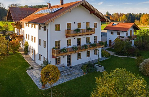 Bad Endorf House | Das Zuhäusl, 45 qm Über Mehrere Etagen, Galeriewohnung