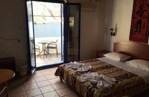 Loutro Hotel | Daskalogiannis Hotel