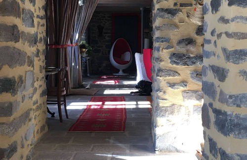 Saint-Anastaise House | Datcha Anastasia