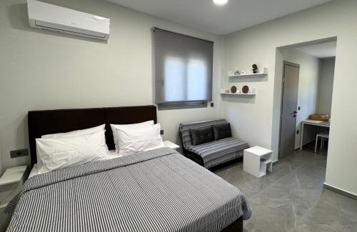 Petaloudes Villa | Date Palm Studio