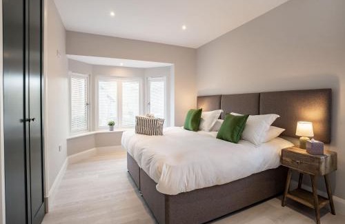 New Quay House | Dau Ddeg