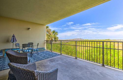 Dauphin Island Apartment | Dauphin Island Condo with Pool, Balcony and Ocean View