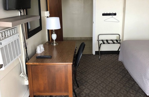 Kingsville Hotel | Dav-Ed Motel