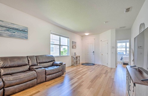 Windwood Bay House | Davenport Home ~ 10 Mi to Disney World Parks!