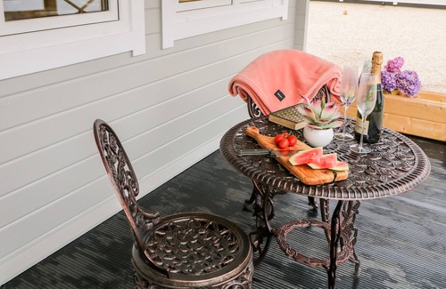 Donegal Cabin | DAVEY JOHNS FORGE CABIN 1, pet friendly in Carrigart, County Donegal