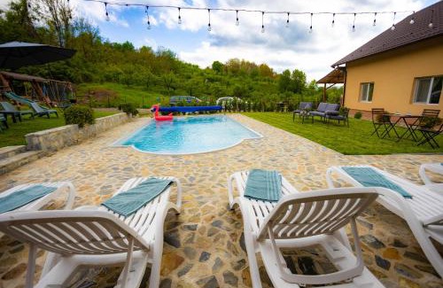 Gura Barbuletului House | David House Piscina incalzita si jacuzzi