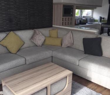 Ringwood House | Davies Caravans on Oakdene Forest Park 2 bedroom holiday home - entertainment passes included