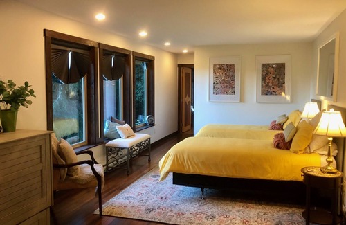 Sandy Hook Bed & Breakfast | Davis Brook Retreat