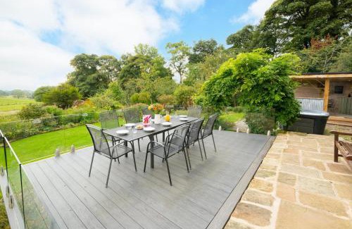 Higher Walton House | Davis Gate Farmhouse