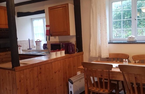 Liskeard Cottage | Davy Cottage in the countryside with horse riding