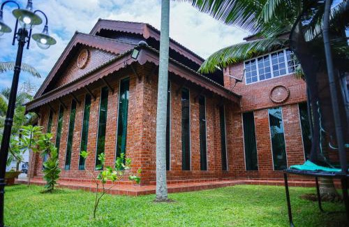 Ipoh House | DAWA Brickhouse - Balinese Guesthouse in Thompson Ipoh by Ryokan Management