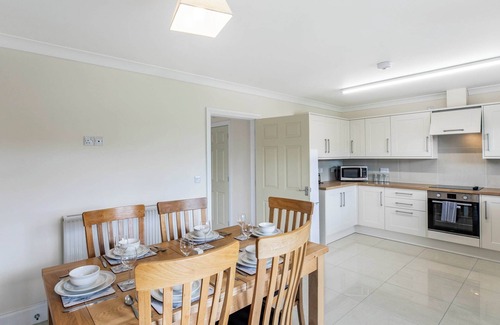 Mablethorpe and Sutton Cottage | Dawson Park 10 - UK12669
