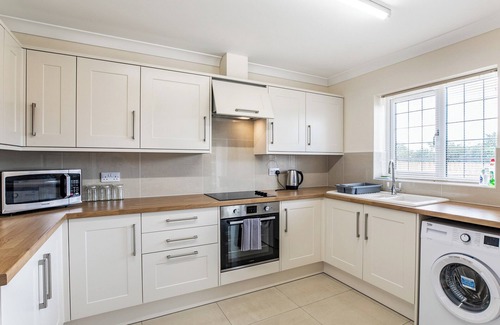 Mablethorpe and Sutton Cottage | Dawson Park 10 - UK12669