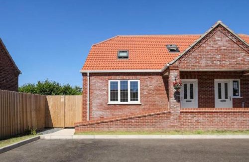 Mablethorpe and Sutton House | Dawson Park 3 - Uk12662