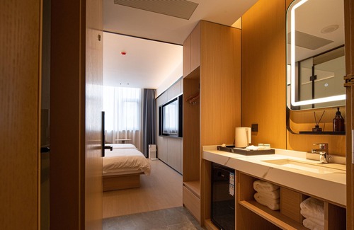 Changning Hotel | Dayin Hotel (Shanghai Hongqiao Beixinjing Metro Station Branch)