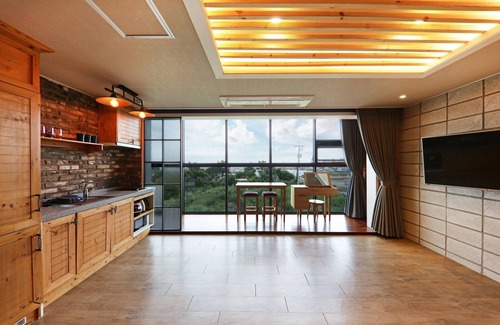 Ilgwang Condo | Daylight Lagomar Pension