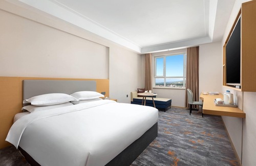 Xinyuan Hotel | Days Hotel By Wyndham Xinyuan Nalati Airport