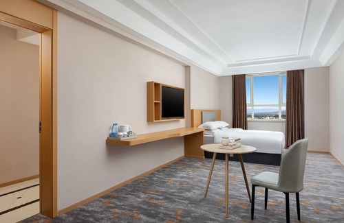 Xinyuan Hotel | Days Hotel By Wyndham Xinyuan Nalati Airport