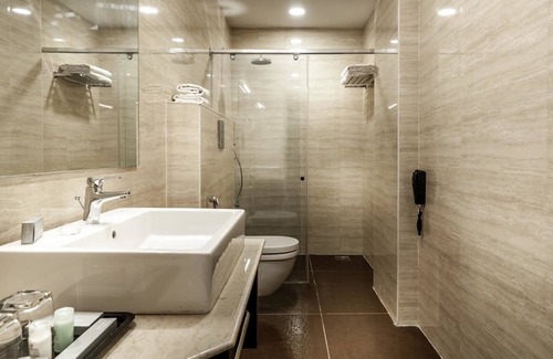 Kelambakkam Hotel | Days Hotel Chennai OMR