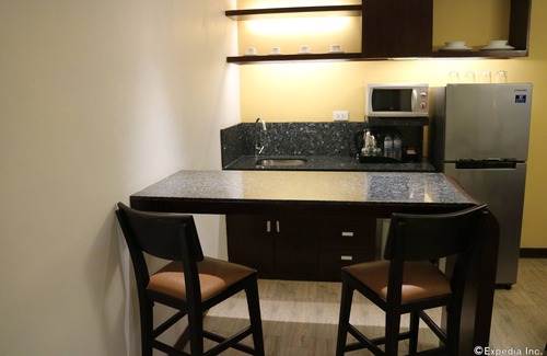 Iloilo City Proper Hotel | Days Hotel Iloilo