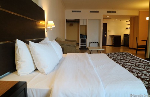 Iloilo City Proper Hotel | Days Hotel Iloilo