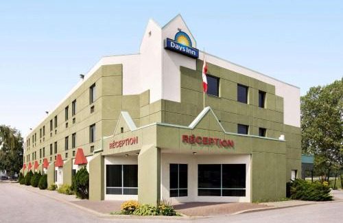 Sainte-Helene-de-Bagot Hotel | Days Inn by Wyndham Ste. Helene-de-Bagot