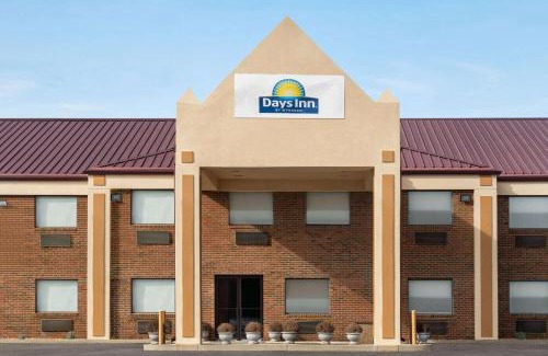 Washington Court House Hotel | Days Inn by Wyndham Washington Court House