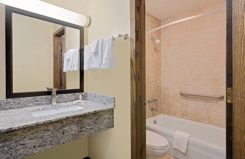 International Falls Hotel | Days Inn by Wyndham International Falls