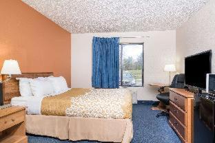 Black River Falls Hotel | Days Inn by Wyndham Black River Falls - Access to ATV Trail