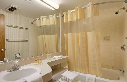 Northwest Colorado Springs Hotel | Days Inn by Wyndham Colorado Springs/Garden of the Gods