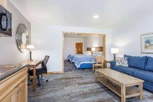 Kill Devil Hills Hotel | Days Inn by Wyndham Kill Devil Hills Oceanfront - Wilbur