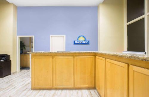 Lake Havasu City Hotel | Days Inn by Wyndham Lake Havasu