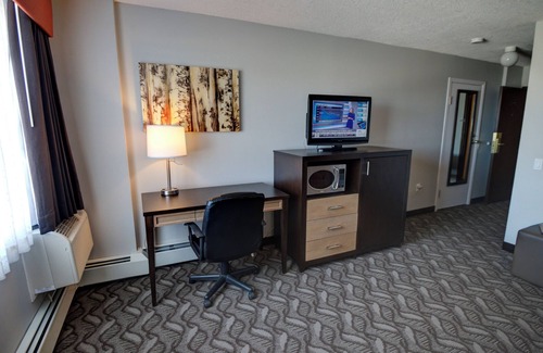 Airdrie Hotel | Days Inn by Wyndham Airdrie