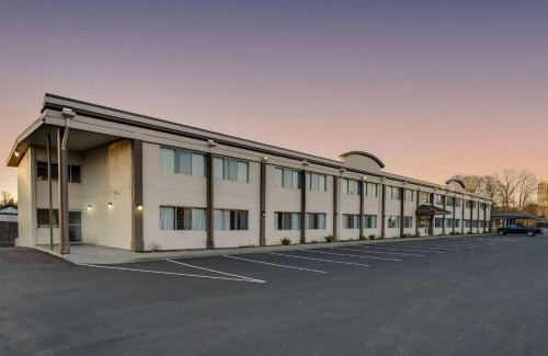 McKownville Hotel | Days Inn by Wyndham Albany SUNY