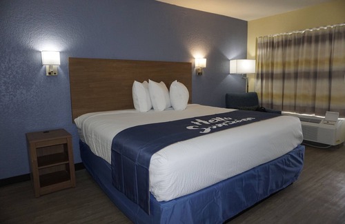 Apopka Hotel | Days Inn by Wyndham Apopka/Orlando