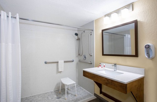Apopka Hotel | Days Inn by Wyndham Apopka/Orlando