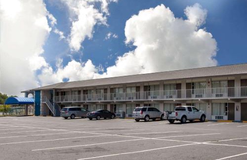 Apopka Hotel | Days Inn by Wyndham Apopka/Orlando