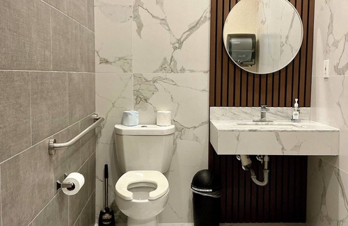 South Arlington Hotel | Days Inn by Wyndham Arlington