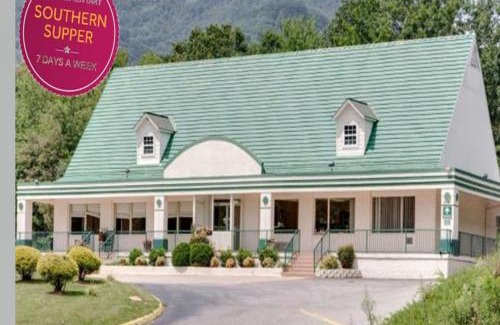 Candler Hotel | Days Inn by Wyndham Asheville West