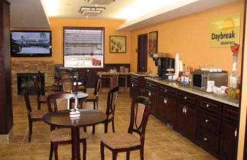 Athabasca Hotel | Days Inn by Wyndham Athabasca