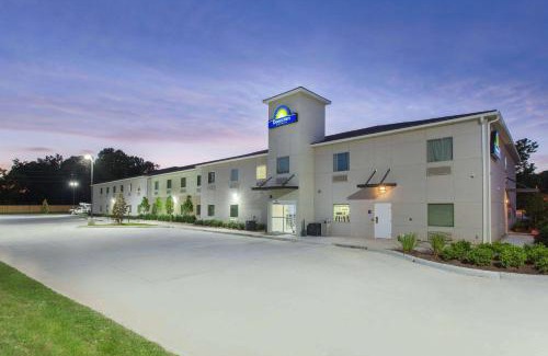 Scotlandville Hotel | Days Inn by Wyndham Baton Rouge Airport